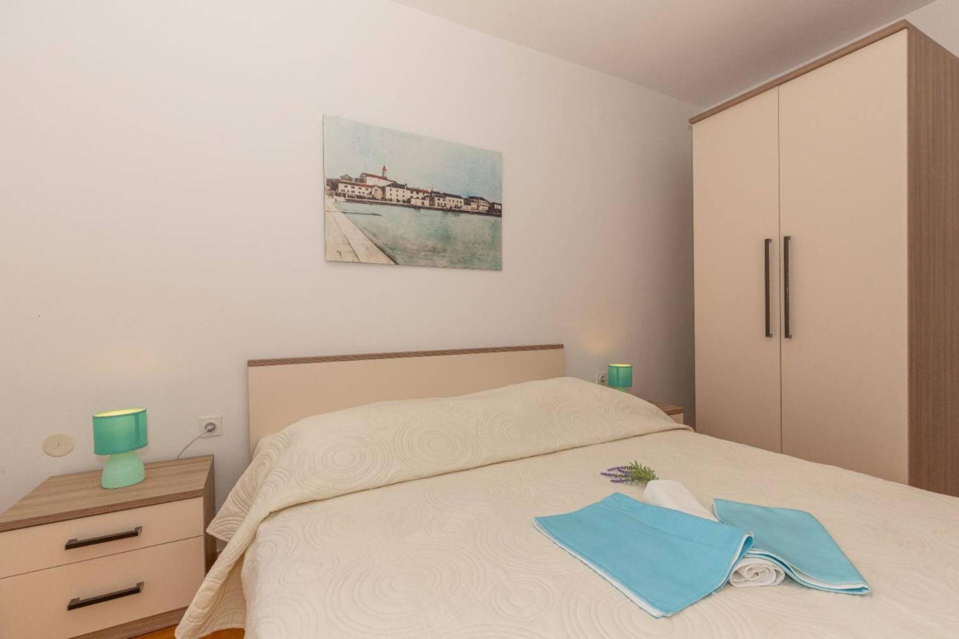 Three Bedroom Apartment In Biograd Biograd na Moru Kültér fotó