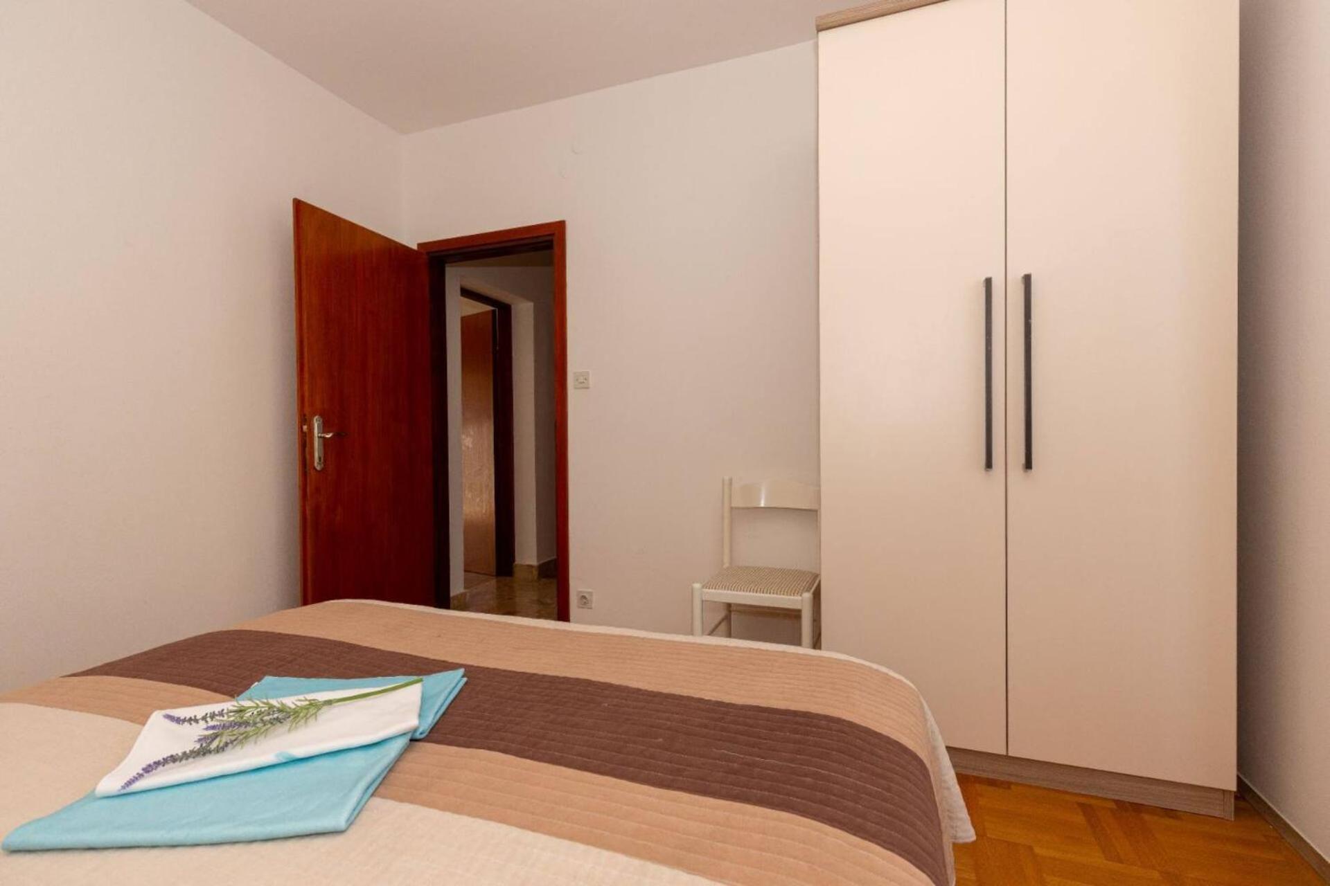 Three Bedroom Apartment In Biograd Biograd na Moru Kültér fotó