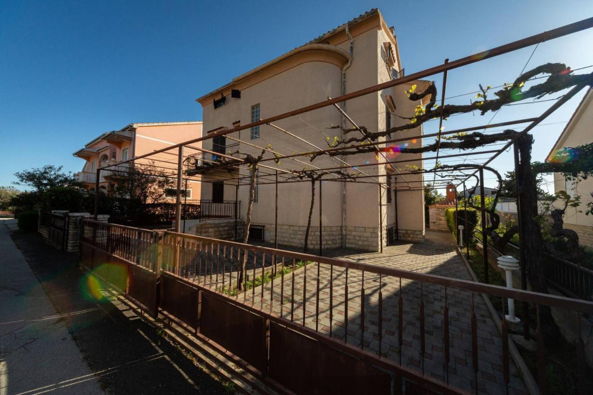 Three Bedroom Apartment In Biograd Biograd na Moru Kültér fotó