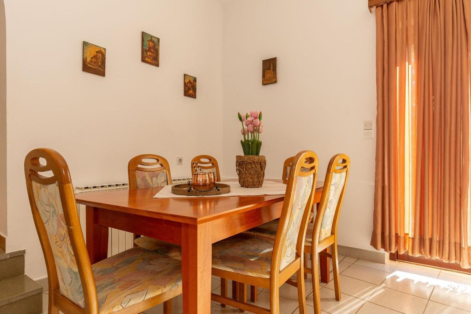 Three Bedroom Apartment In Biograd Biograd na Moru Kültér fotó