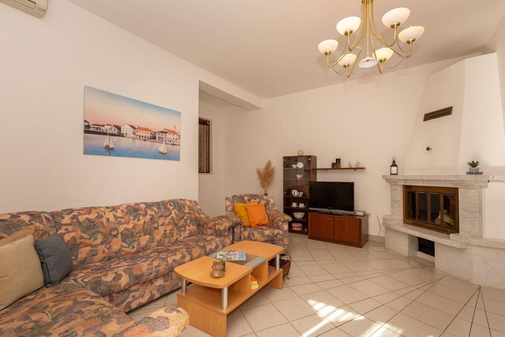 Three Bedroom Apartment In Biograd Biograd na Moru Kültér fotó