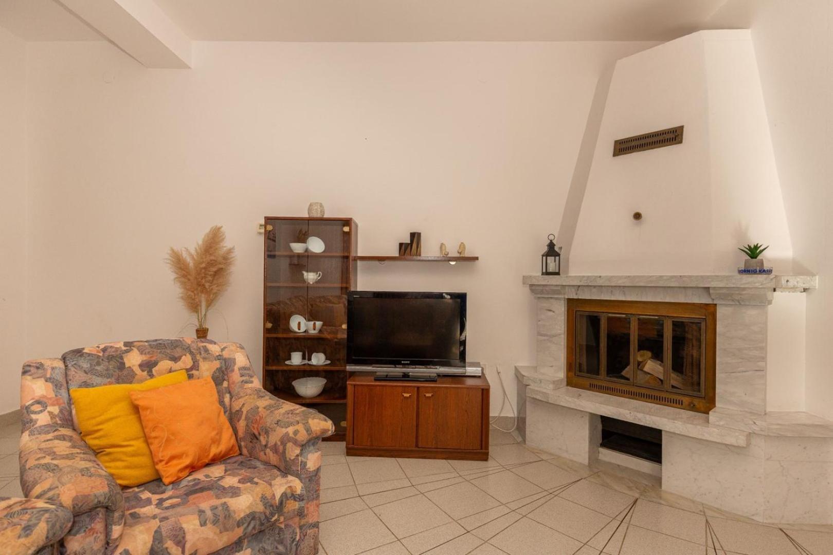 Three Bedroom Apartment In Biograd Biograd na Moru Kültér fotó
